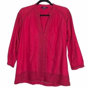 Madewell embroidered textured  woven split v top SZ S